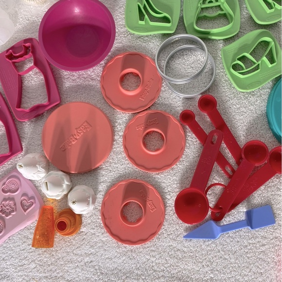 Easy Bake Oven Baking Accessories Tools Lot (50+ items) Replacement Parts - Picture 8 of 13